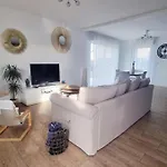 Vila Superbe Maison Avec Jardin Bezannes