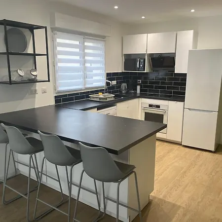 Superbe Maison Avec Jardin *