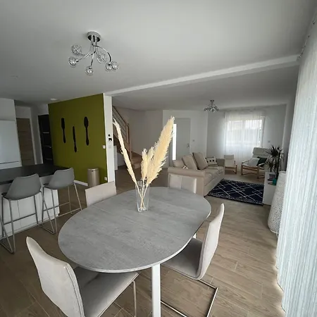 Superbe Maison Avec Jardin Villa *